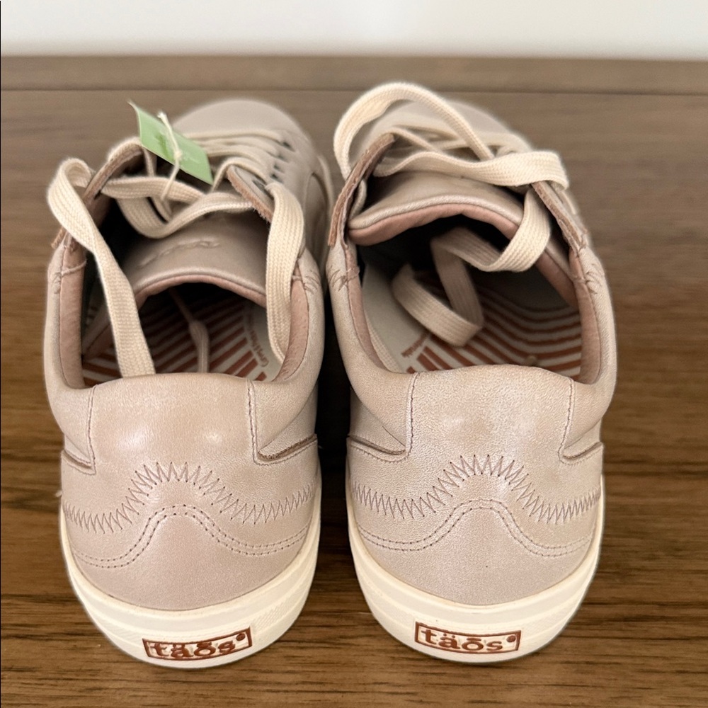Women's Taos Casual Lace-Up Sneakers in Blush - Picture 3 of 4